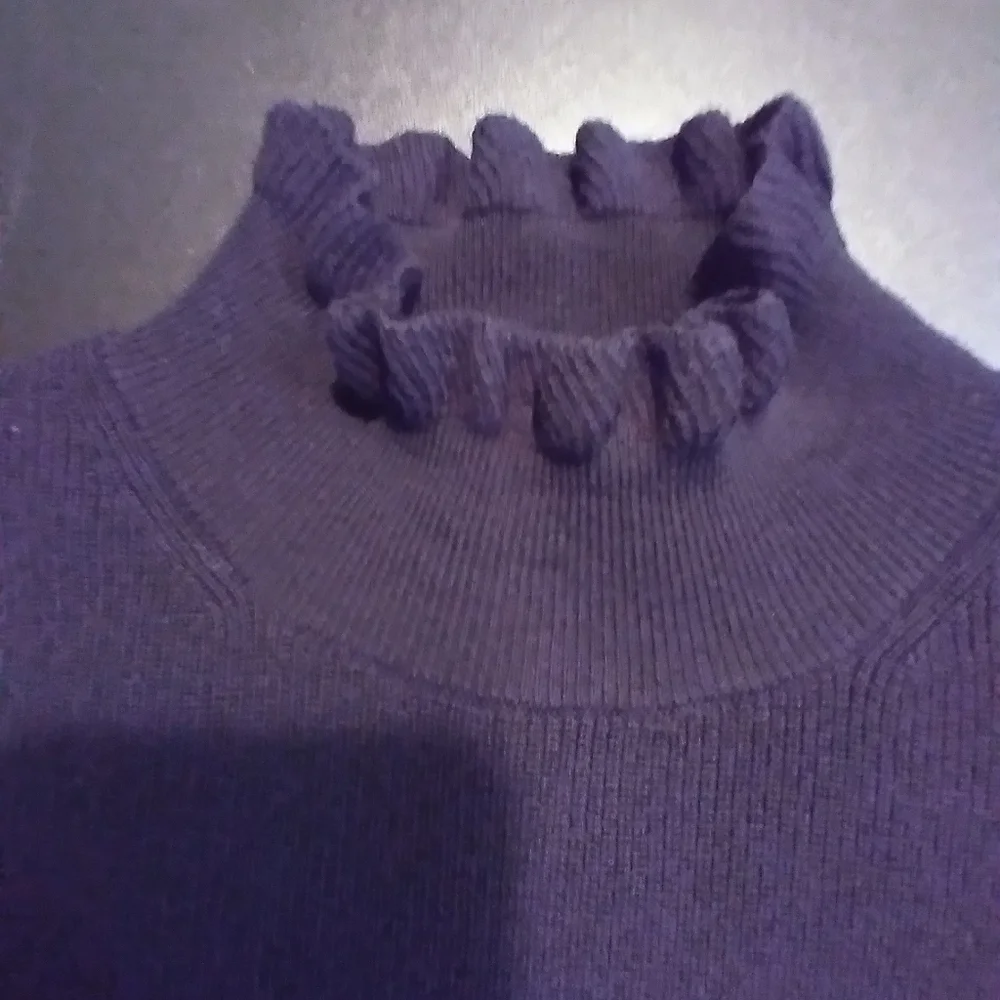 J Crew Womens Black Merino Wool Blend Sweater Size S Ruffle Collar Minimalist
